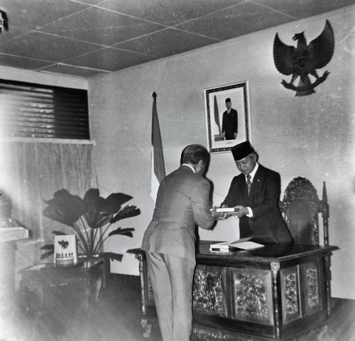 Presiden Soeharto pada tanggal 1 Oktober 1975 : Hari Kesaktian Pancasila